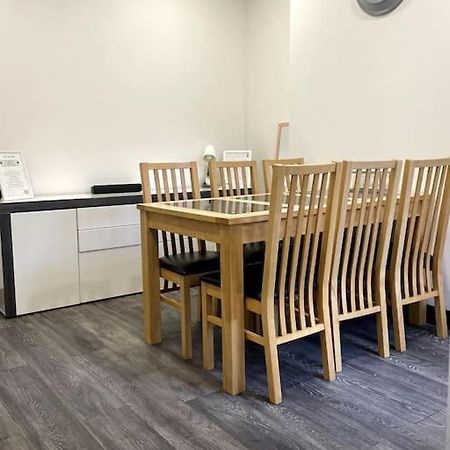 לינקולן Central Area Terraced House With Private Hot Tub מראה חיצוני תמונה