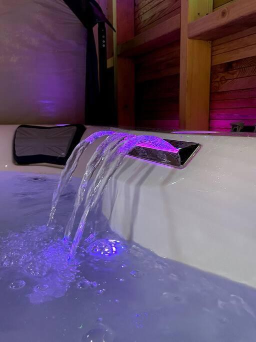 לינקולן Central Area Terraced House With Private Hot Tub מראה חיצוני תמונה