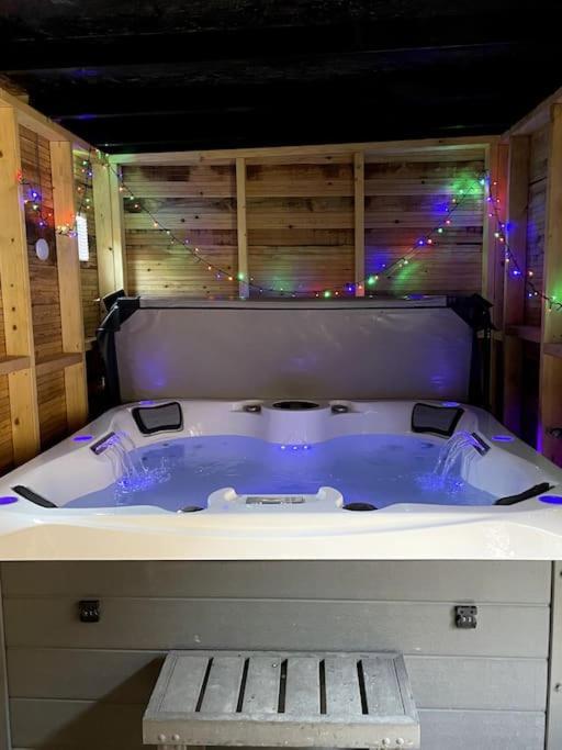 לינקולן Central Area Terraced House With Private Hot Tub מראה חיצוני תמונה